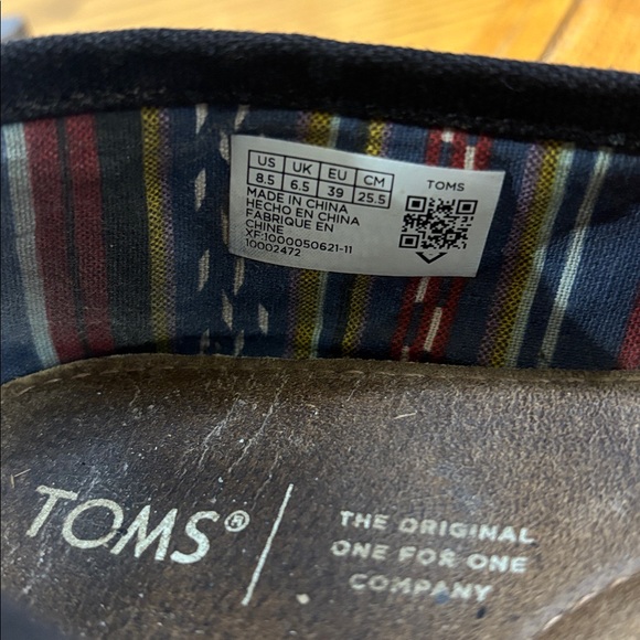 TOMS-Black Canvas Slip-On Shoes - Picture 6 of 6